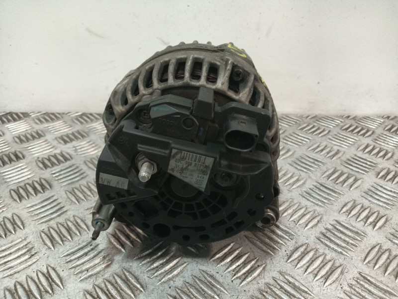 Recambio de alternador para volkswagen eos (1f7, 1f8) 1.4 tsi referencia OEM IAM 03C903023A  