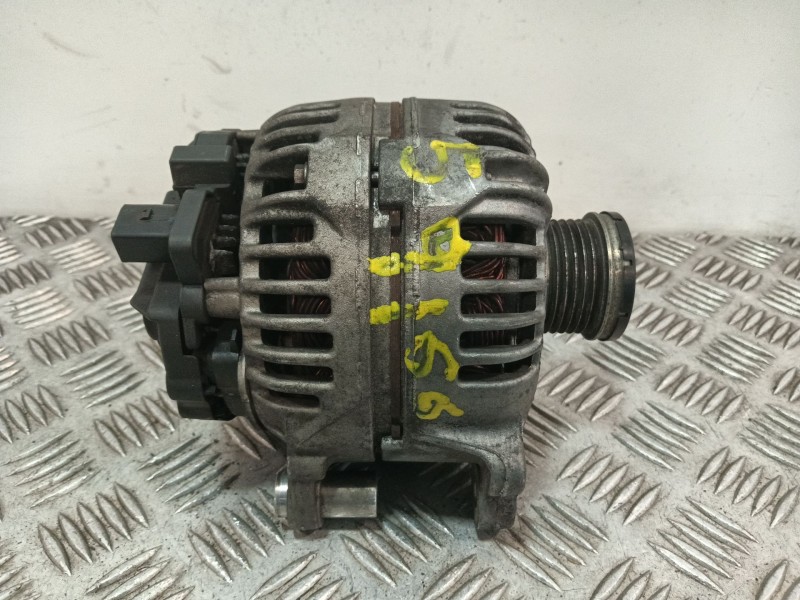 Recambio de alternador para volkswagen eos (1f7, 1f8) 1.4 tsi referencia OEM IAM 03C903023A  