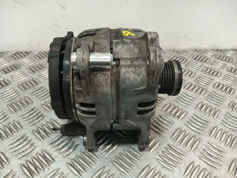 Recambio de alternador para volkswagen eos (1f7, 1f8) 1.4 tsi referencia OEM IAM 03C903023A  
