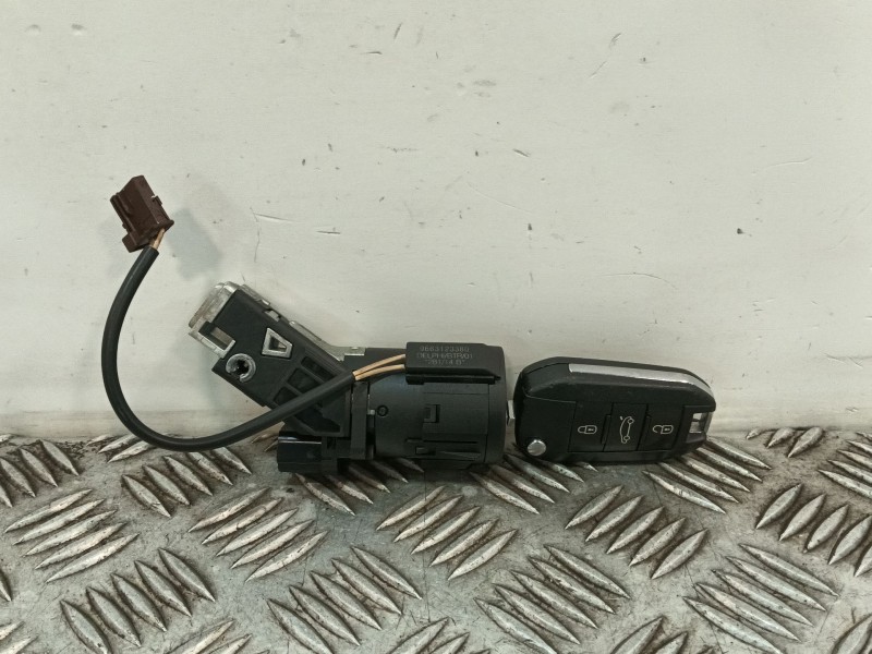 Recambio de conmutador de arranque para citroën c4 cactus 1.2 vti 82 referencia OEM IAM 9663123380  