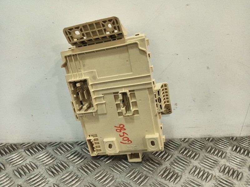 Recambio de caja reles / fusibles para kia xceed (cd) 1.5 t-gdi mhev referencia OEM IAM 91957J7710  