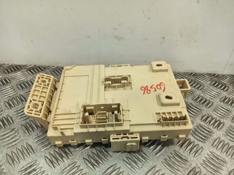 Recambio de caja reles / fusibles para kia xceed (cd) 1.5 t-gdi mhev referencia OEM IAM 91957J7710  