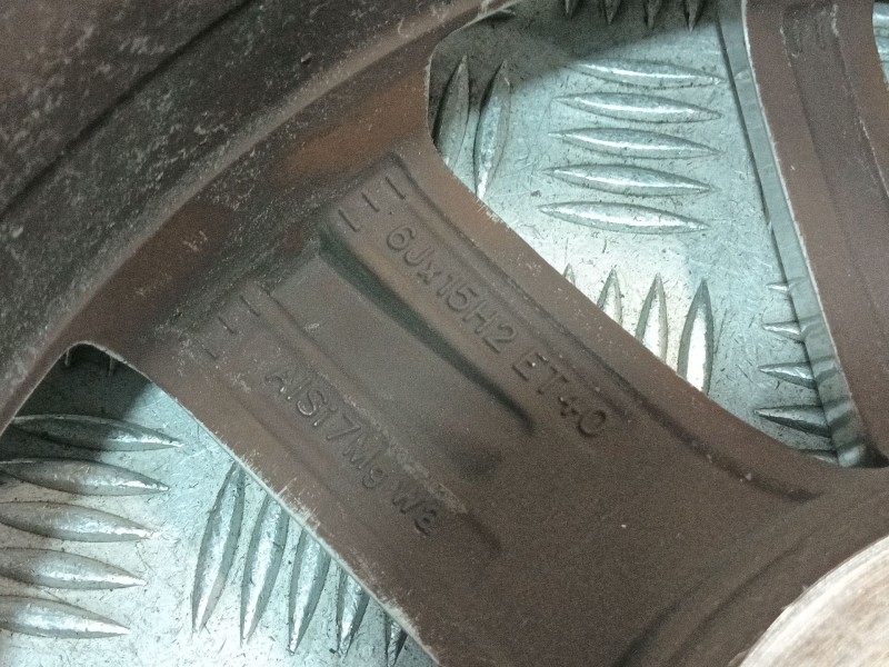 Recambio de llanta para volkswagen polo v (6r1, 6c1) 1.4 tdi referencia OEM IAM 6C0601025  