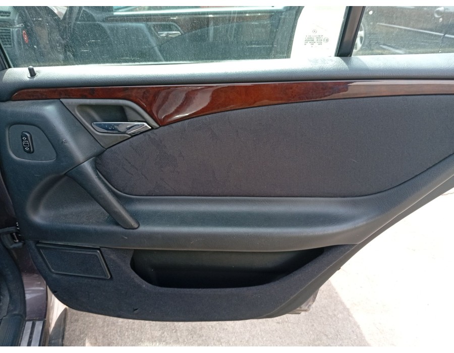 Recambio de elevalunas trasero derecho para mercedes-benz clase e (w210) e 280 (210.053) referencia OEM IAM 2107301646  
