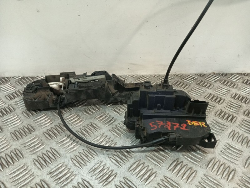 Recambio de cerradura puerta delantera derecha para renault megane iii sport tourer referencia OEM IAM 806060041R  