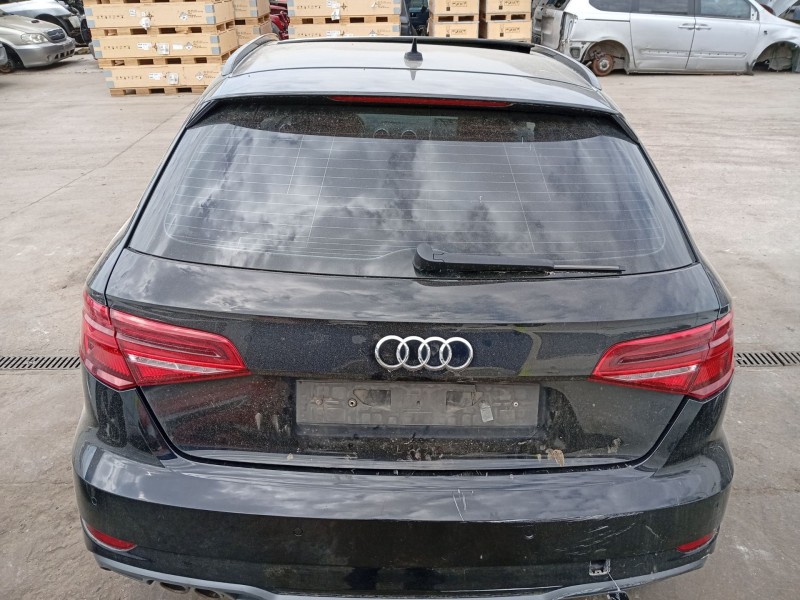 Recambio de porton trasero para audi a3 sportback (8va, 8vf) 2.0 tdi referencia OEM IAM 8V4827025D  