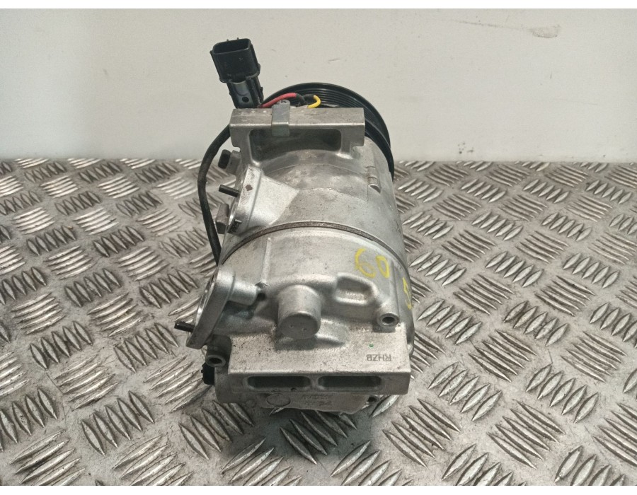 Recambio de compresor aire acondicionado para kia xceed (cd) 1.5 t-gdi mhev referencia OEM IAM 97701J7200  