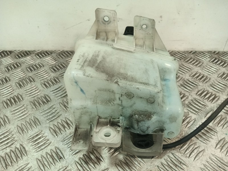 Recambio de deposito limpia para maxus edeliver 3 furgoneta electric referencia OEM IAM   