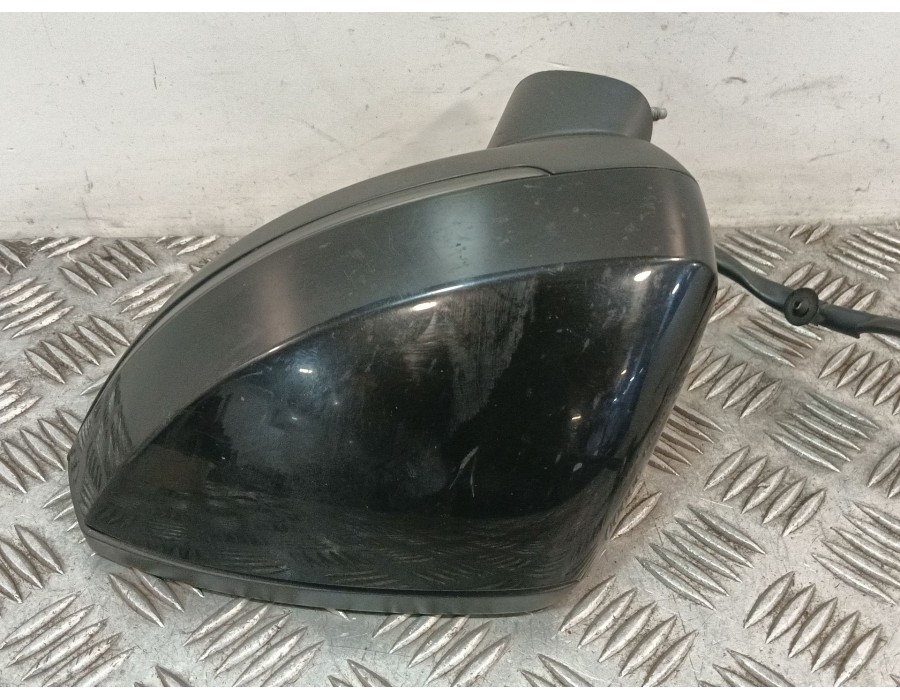 Recambio de retrovisor izquierdo para audi a3 sportback (8va, 8vf) 2.0 tdi referencia OEM IAM 8V1857409T  