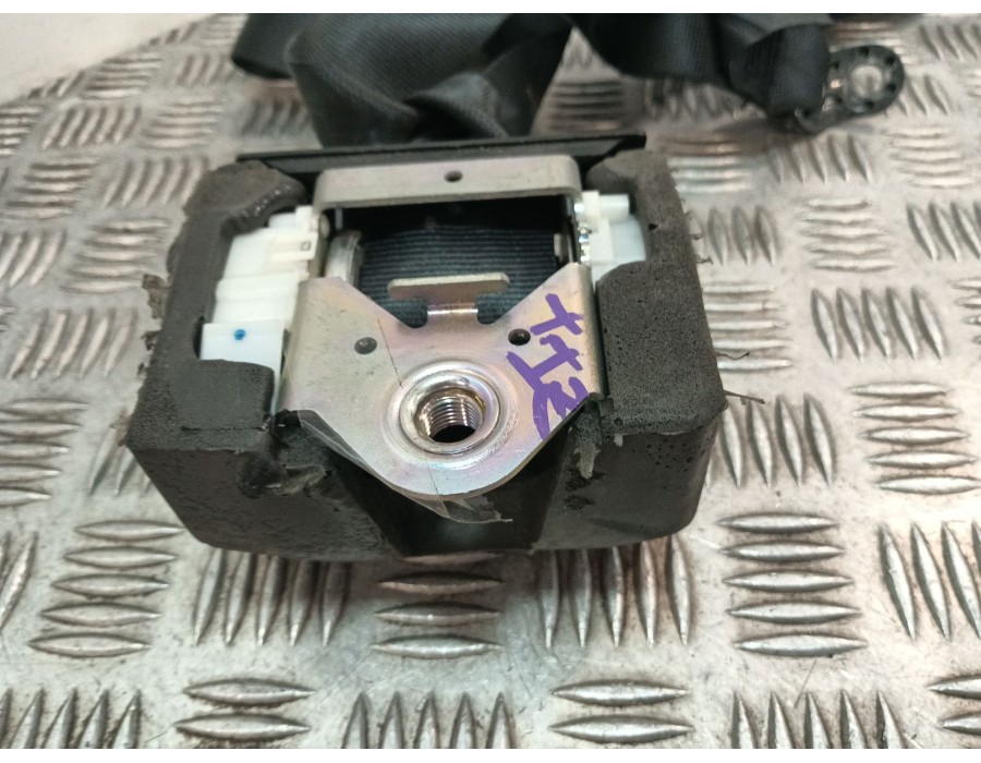 Recambio de cinturon seguridad trasero izquierdo para seat ibiza iv (6j5, 6p1) 1.4 tdi referencia OEM IAM 193857737A  