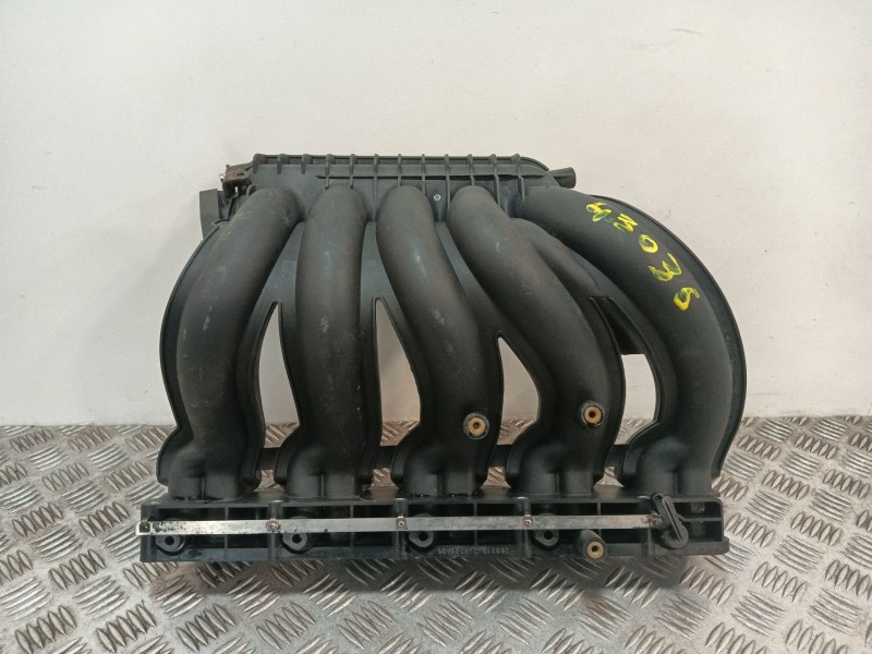 Recambio de colector admision para mercedes-benz clase m (w163) 270 cdi (163.113) referencia OEM IAM A61209037  