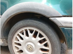 Recambio de paso de rueda trasero izquierdo para volkswagen golf iii (1h1) 1.9 tdi referencia OEM IAM   