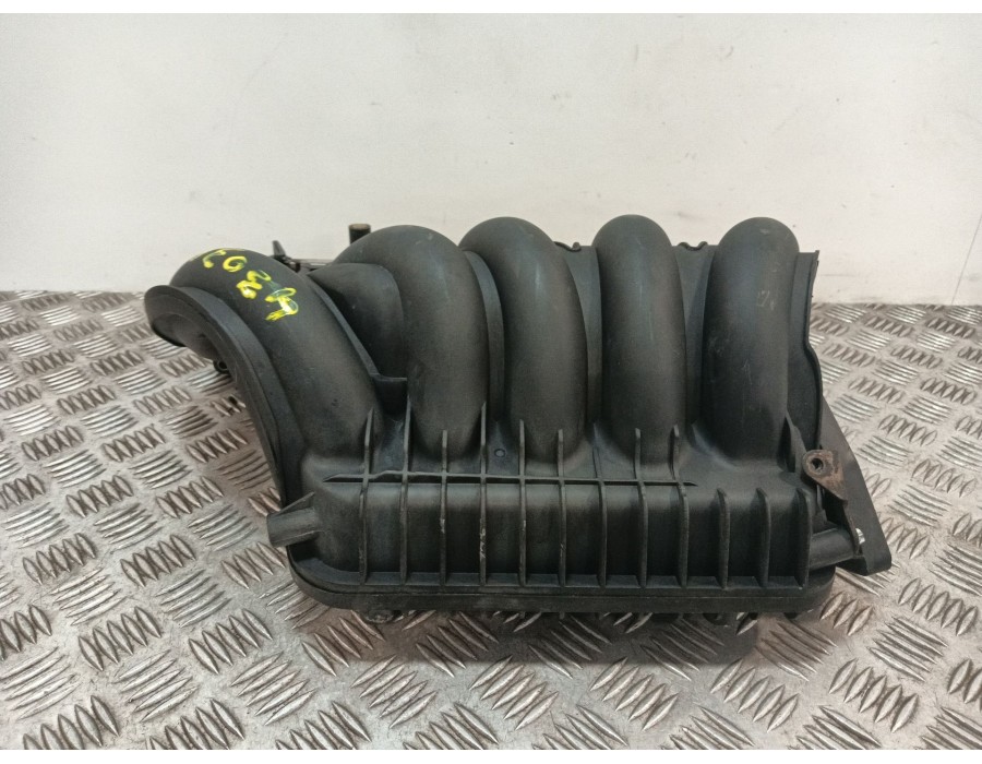 Recambio de colector admision para mercedes-benz clase m (w163) 270 cdi (163.113) referencia OEM IAM A61209037  