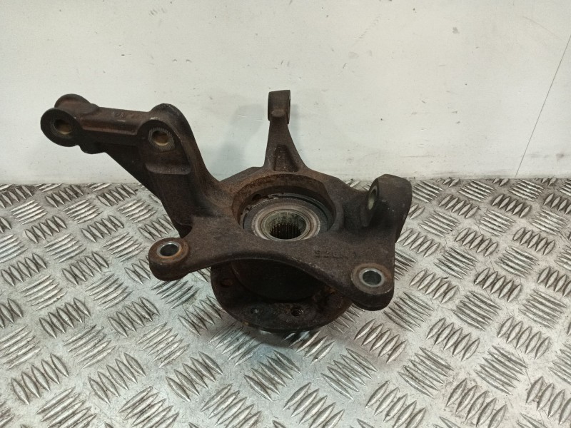 Recambio de mangueta delantera derecha para dacia duster (hs_) 1.5 dci referencia OEM IAM 8200881824  