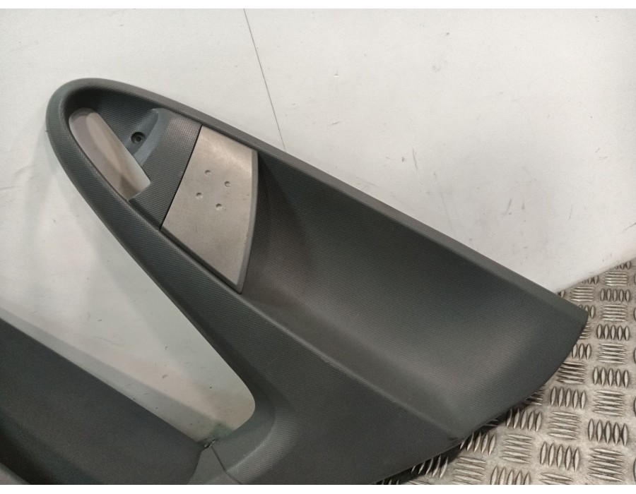 Recambio de guarnecido puerta trasera derecha para citroën c1 (pm_, pn_) 1.0 referencia OEM IAM 676130H010 677870H010 