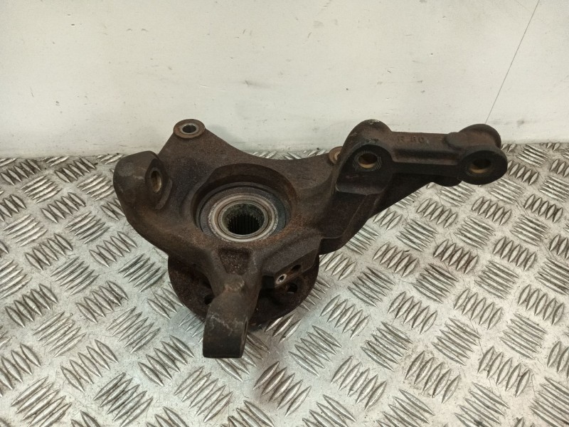 Recambio de mangueta delantera derecha para dacia duster (hs_) 1.5 dci referencia OEM IAM 8200881824  