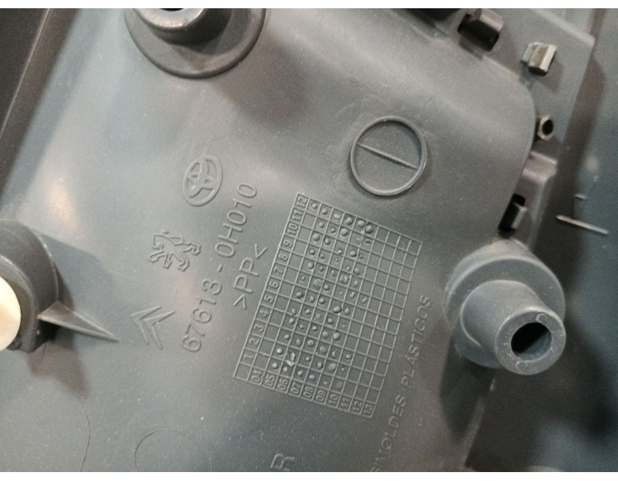 Recambio de guarnecido puerta trasera derecha para citroën c1 (pm_, pn_) 1.0 referencia OEM IAM 676130H010 677870H010 