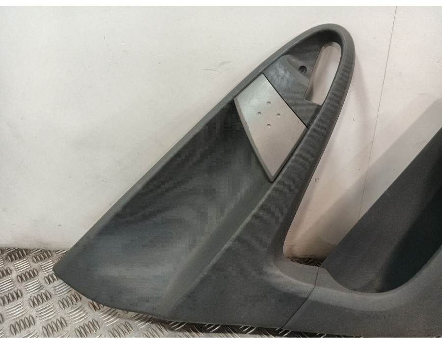 Recambio de guarnecido puerta trasera izquierda para citroën c1 (pm_, pn_) 1.0 referencia OEM IAM 676140H010 677880H010 