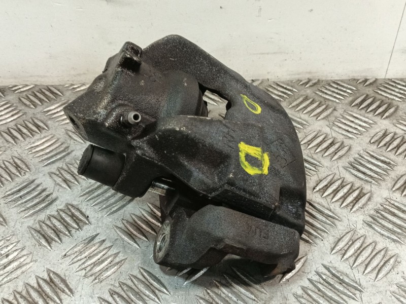 Recambio de pinza freno delantera derecha para dacia duster (hs_) 1.5 dci referencia OEM IAM 410018218R  