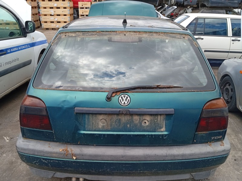 Recambio de porton trasero para volkswagen golf iii (1h1) 1.9 tdi referencia OEM IAM 1H6827025J  