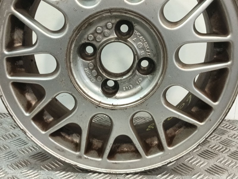 Recambio de llanta para volkswagen golf iii (1h1) 1.9 tdi referencia OEM IAM 1H0601025AD  