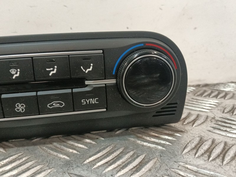 Recambio de mando climatizador para kia xceed (cd) 1.5 t-gdi mhev referencia OEM IAM EC200CDREA 97250J7210 