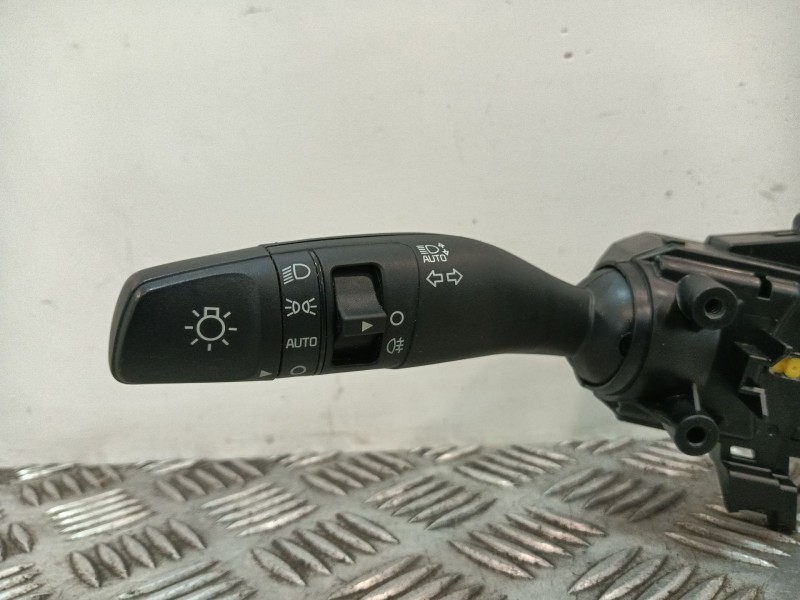 Recambio de mando multifuncion para kia xceed (cd) 1.5 t-gdi mhev referencia OEM IAM 93404J7850  