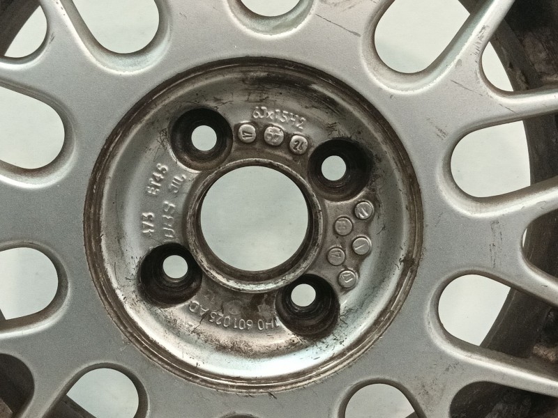 Recambio de llanta para volkswagen golf iii (1h1) 1.9 tdi referencia OEM IAM 1H0601025AD  