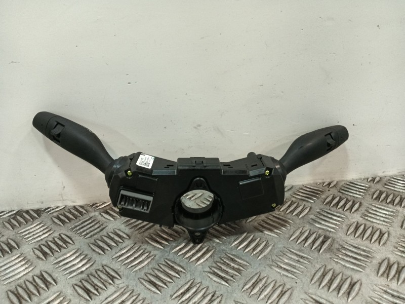 Recambio de mando multifuncion para kia xceed (cd) 1.5 t-gdi mhev referencia OEM IAM 93404J7850  