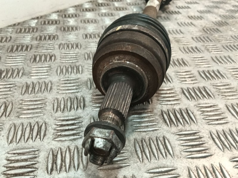 Recambio de transmision delantera izquierda para dacia duster (hs_) 1.5 dci referencia OEM IAM 391011023R  
