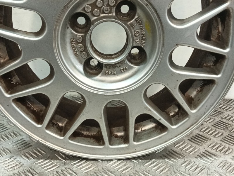 Recambio de llanta para volkswagen golf iii (1h1) 1.9 tdi referencia OEM IAM 1H0601025AD  