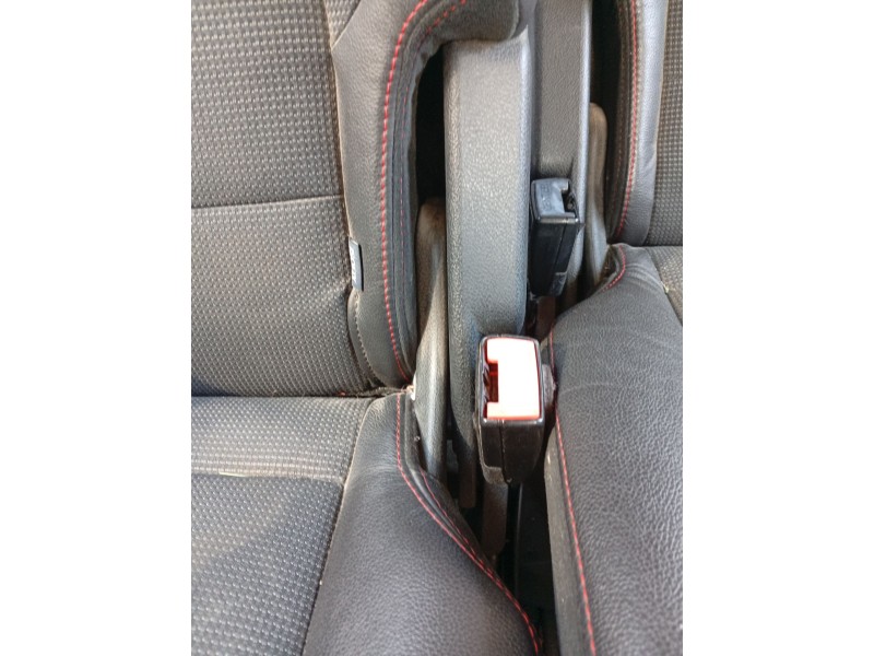 Recambio de enganche cinturon trasero derecho para ford s-max (wa6) 2.2 tdci referencia OEM IAM 1676255  