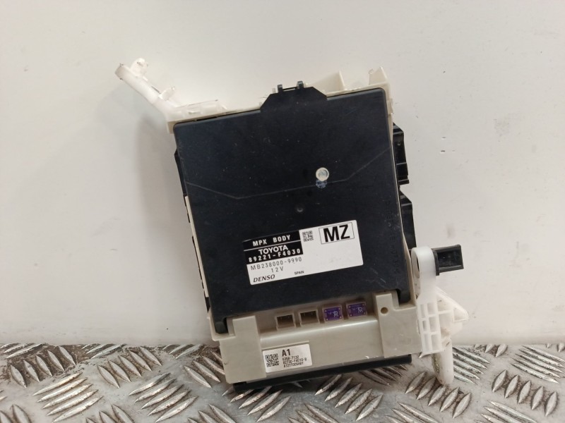 Recambio de modulo electronico para toyota c-hr (_x1_) 1.8 hybrid (zyx10_, zyx11_) referencia OEM IAM 89221F4030 MB2380009990 