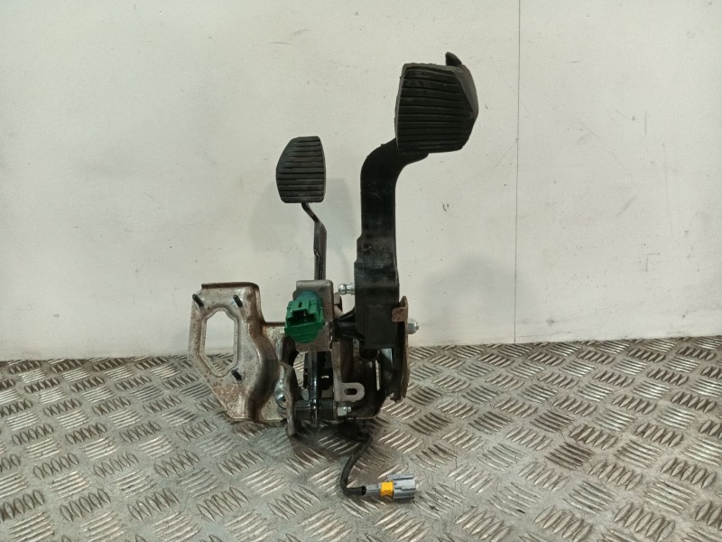Recambio de pedal embrague para citroën c4 cactus 1.2 vti 82 referencia OEM IAM 4500AZ  