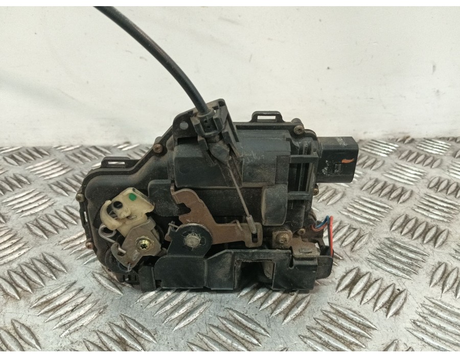 Recambio de cerradura puerta delantera izquierda para skoda octavia i (1u2) 1.9 tdi referencia OEM IAM 3B1837015A 6X1837013G 