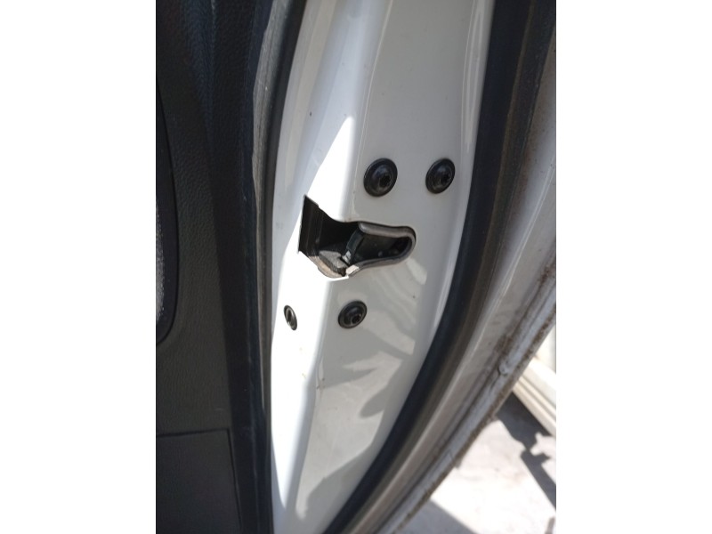 Recambio de cerradura puerta trasera derecha para opel insignia a (g09) 2.0 cdti (68) referencia OEM IAM 13579566  