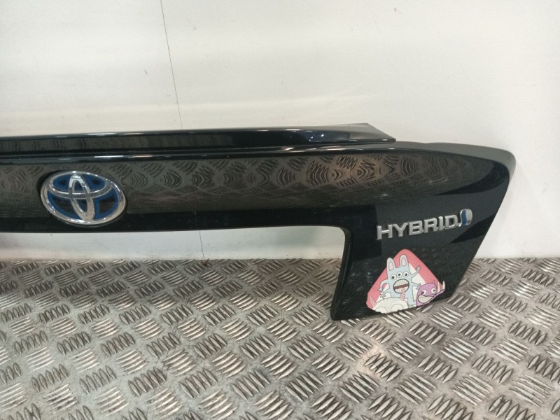 Recambio de molduras traseras para toyota c-hr (_x1_) 1.8 hybrid (zyx10_, zyx11_) referencia OEM IAM 76811F4901  