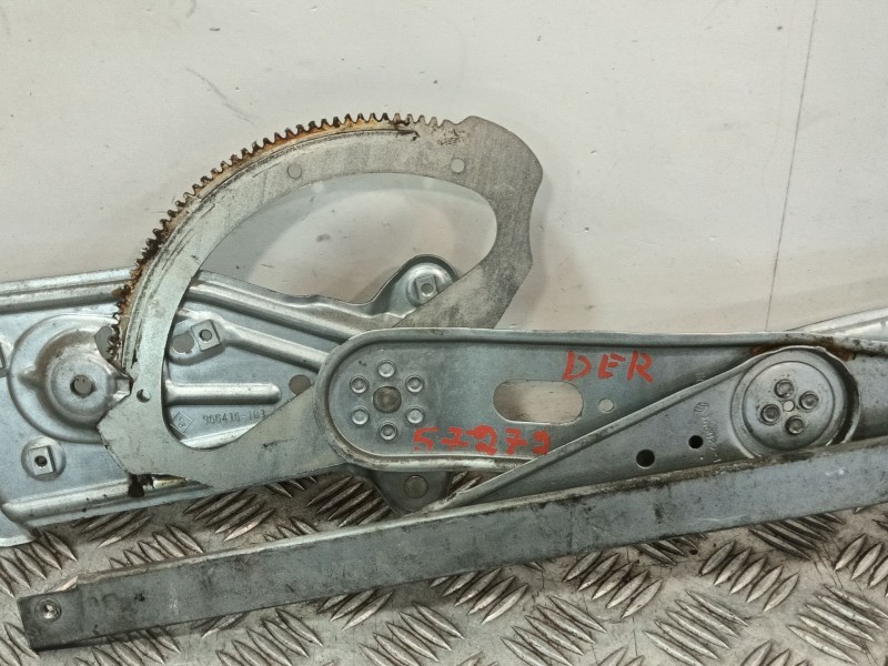 Recambio de elevalunas delantero izquierdo para renault scenic iii 1.2 16v referencia OEM IAM 966024106 807212569R 966416103