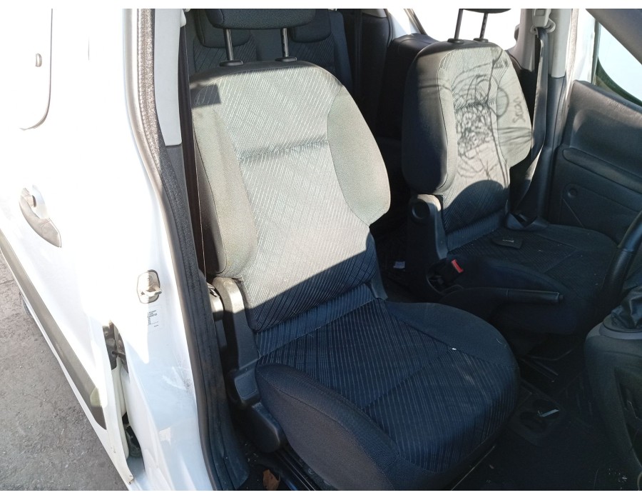 Recambio de asiento delantero derecho para peugeot partner origin monospace (g_) 1.6 hdi 75 referencia OEM IAM   