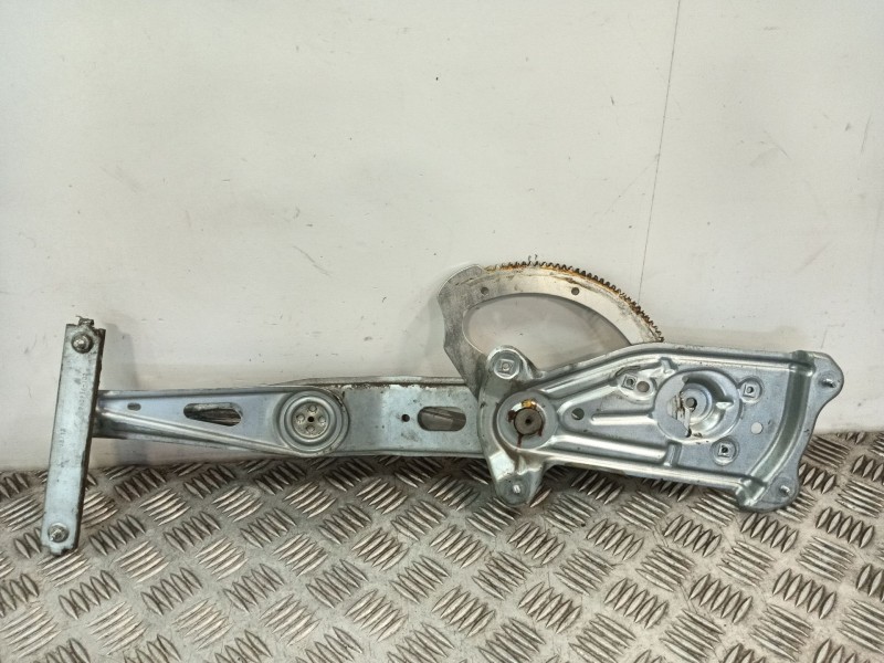 Recambio de elevalunas delantero izquierdo para renault scenic iii 1.2 16v referencia OEM IAM 966024106 807212569R 966416103
