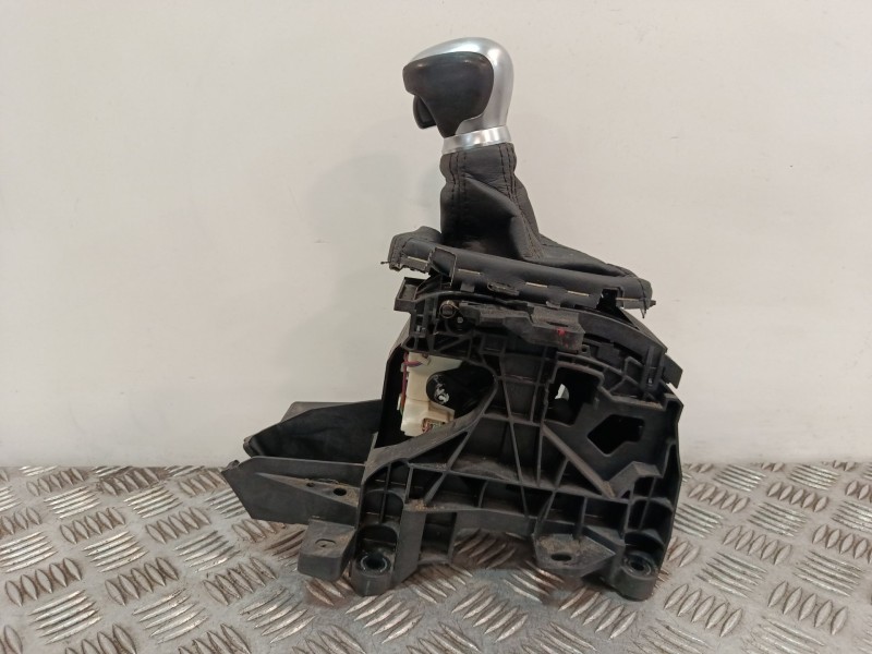 Recambio de palanca cambio para toyota c-hr (_x1_) 1.8 hybrid (zyx10_, zyx11_) referencia OEM IAM 75G588LHD  
