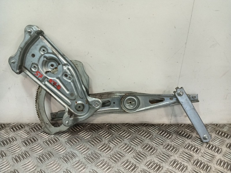 Recambio de elevalunas trasero derecho para renault scenic iii 1.2 16v referencia OEM IAM 827208148R 966415103 