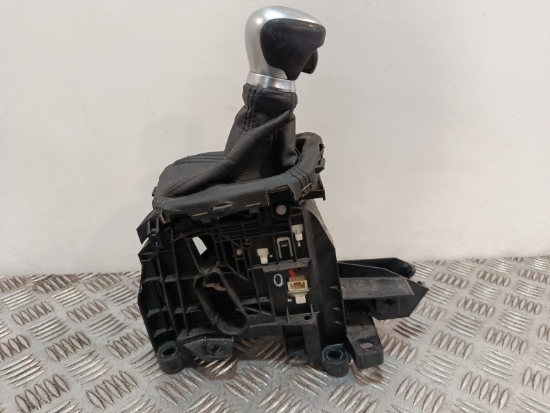 Recambio de palanca cambio para toyota c-hr (_x1_) 1.8 hybrid (zyx10_, zyx11_) referencia OEM IAM 75G588LHD  