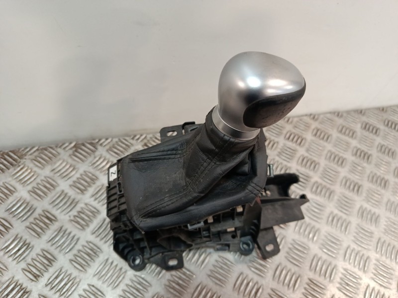 Recambio de palanca cambio para toyota c-hr (_x1_) 1.8 hybrid (zyx10_, zyx11_) referencia OEM IAM 75G588LHD  