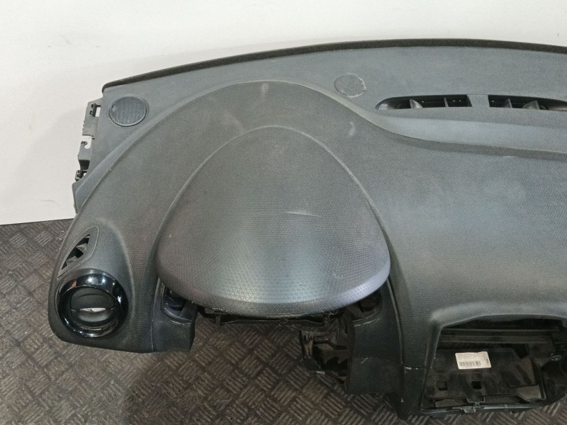 Recambio de salpicadero para renault clio iv (bh_) 1.5 dci 75 referencia OEM IAM 682000184R  