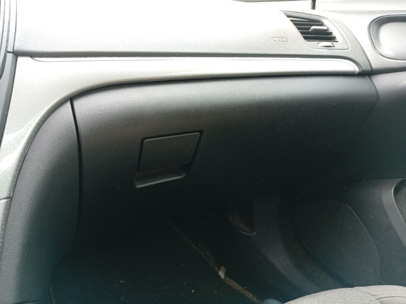 Recambio de guantera para opel insignia a (g09) 2.0 cdti (68) referencia OEM IAM 22875862  