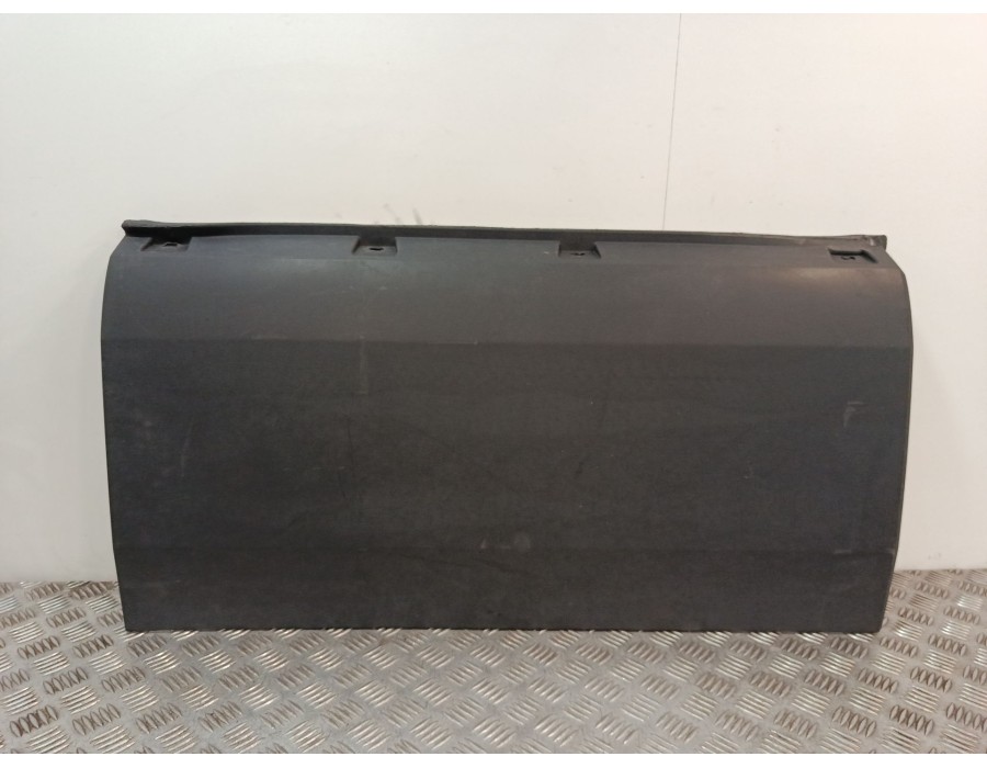 Recambio de moldura para iveco daily vi furgoneta 35s18, 35c18, 40c18, 50c18, 60c18, 65c18, 70c18 referencia OEM IAM 5801811687 