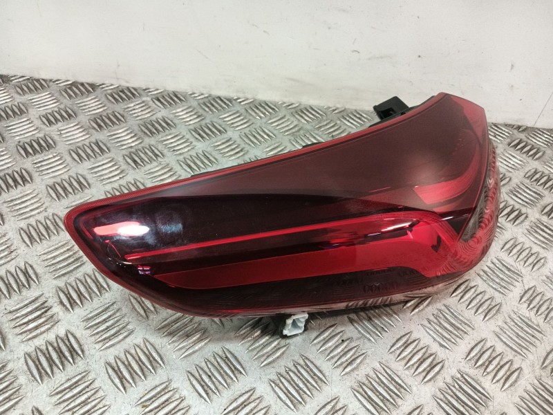 Recambio de piloto trasero izquierdo para kia xceed (cd) 1.5 t-gdi mhev referencia OEM IAM 92403J7350 92401J7350 