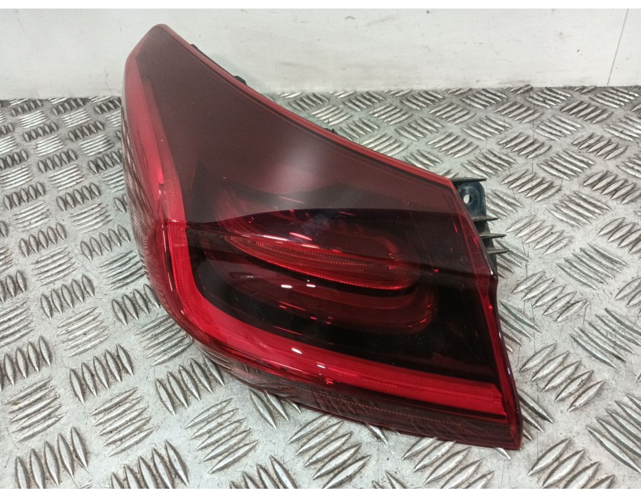 Recambio de piloto trasero izquierdo para kia xceed (cd) 1.5 t-gdi mhev referencia OEM IAM 92403J7350 92401J7350 