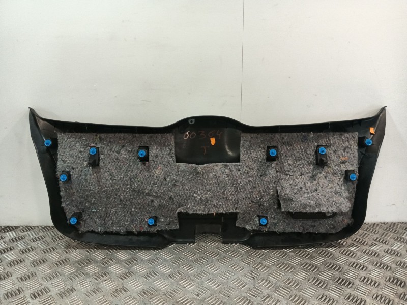 Recambio de guarnecido porton trasero para citroën c4 cactus 1.2 vti 82 referencia OEM IAM 98245496ZD  